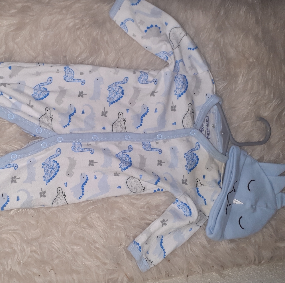 Boys 0-3m dinosaur PJs with beanie